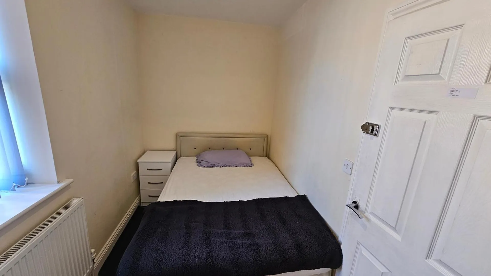 Available Rooms At Buckingham Road 동커스터 0*,  영국
